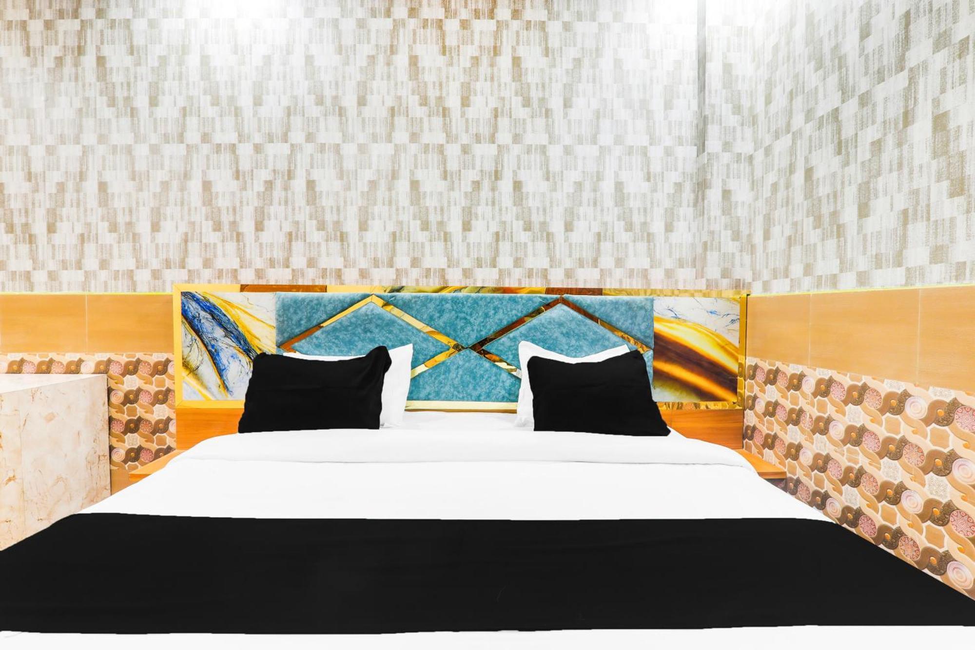 Hotel O V. K Palace Inn Lucknow Luaran gambar