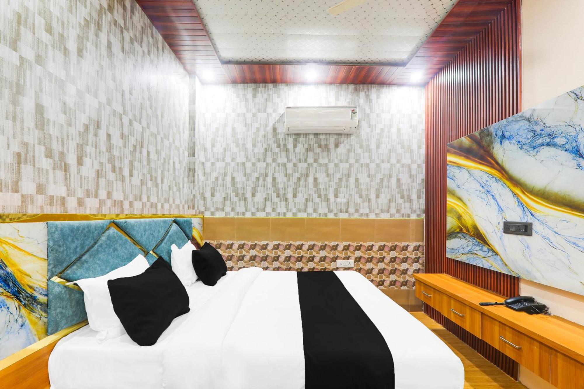 Hotel O V. K Palace Inn Lucknow Luaran gambar