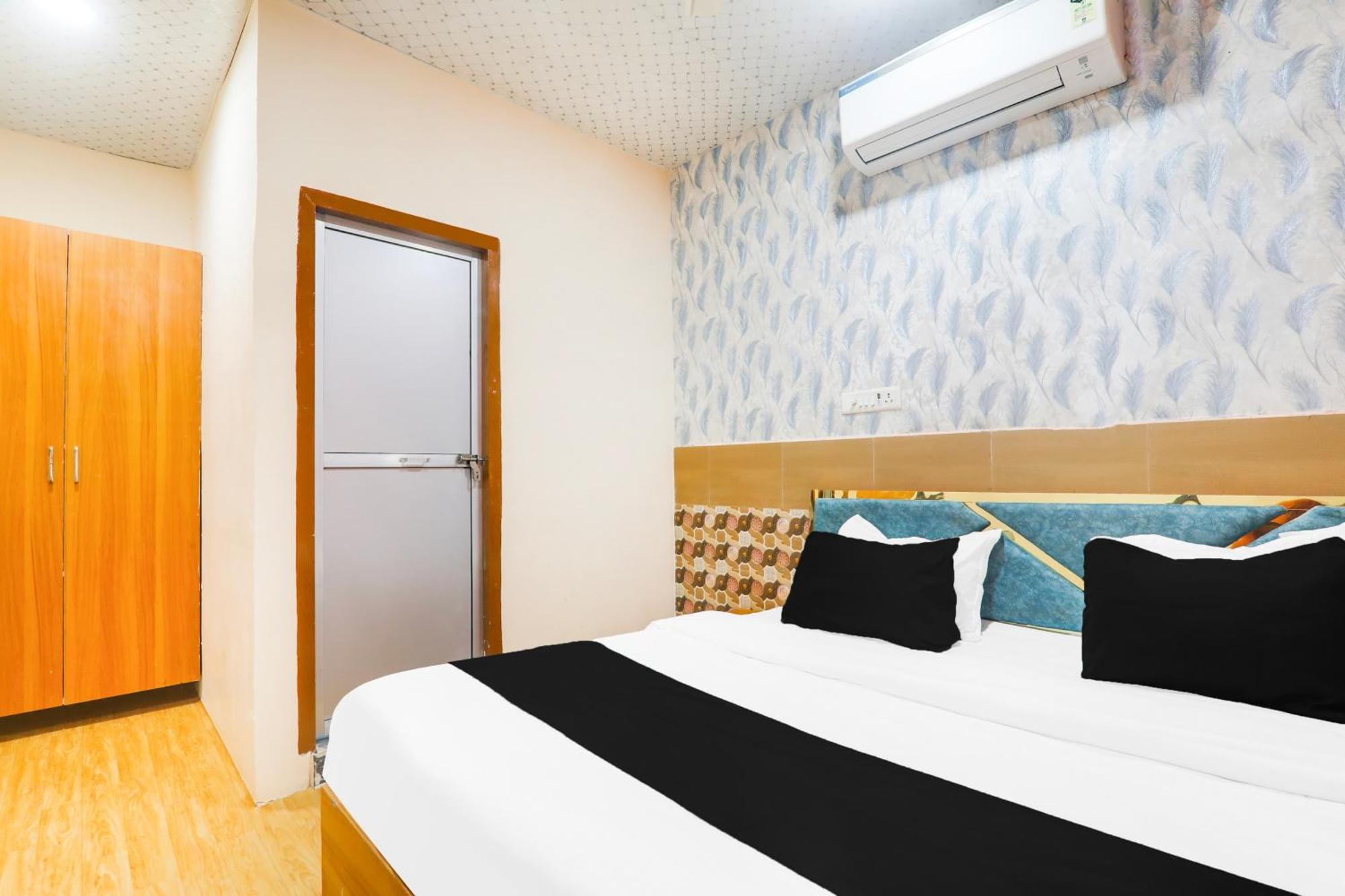 Hotel O V. K Palace Inn Lucknow Luaran gambar